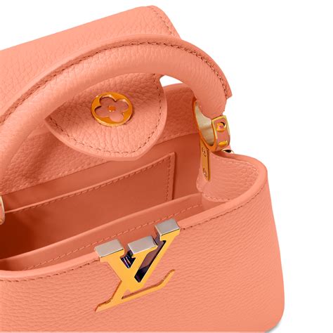 lv mini capucines